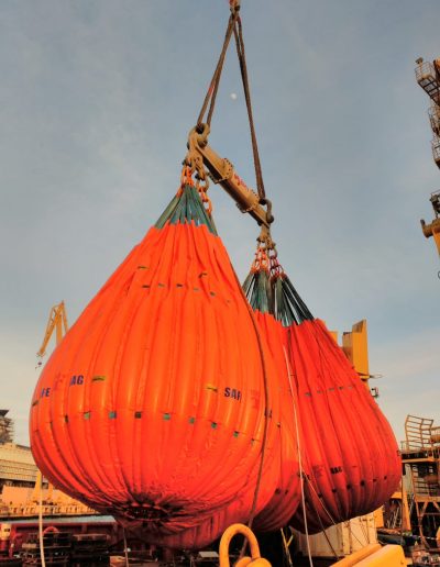 BMT perfoms 275 Tons cargo load tests in Polar Onyx cranes